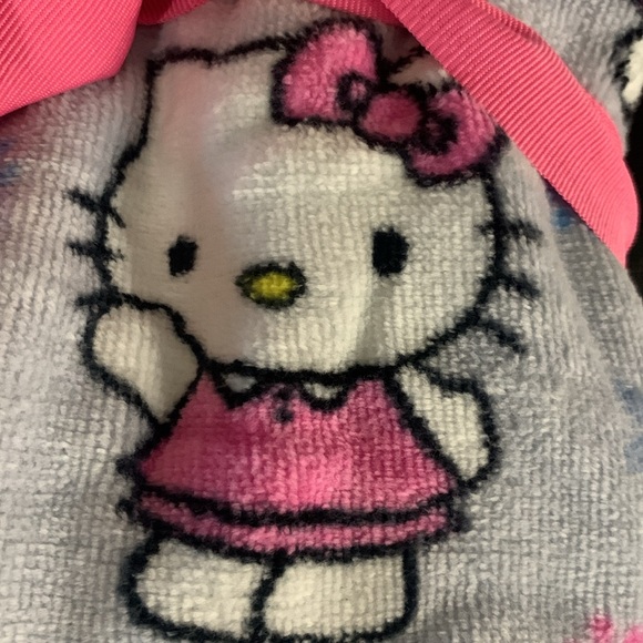 New Hello Kitty Light Lavender Floral Set Of 2 Hand Towels Towel With Tag & Bow - Picture 3 of 10